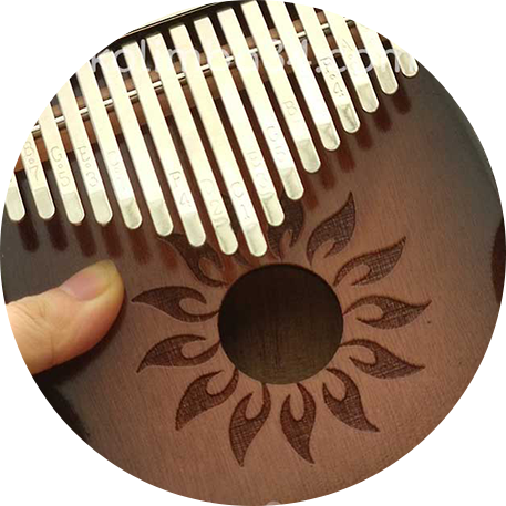 Đàn Kalimba 17 phím Hoa Mặt Trời Màu Nâu gỗ manhogany cao cấp Banner Large