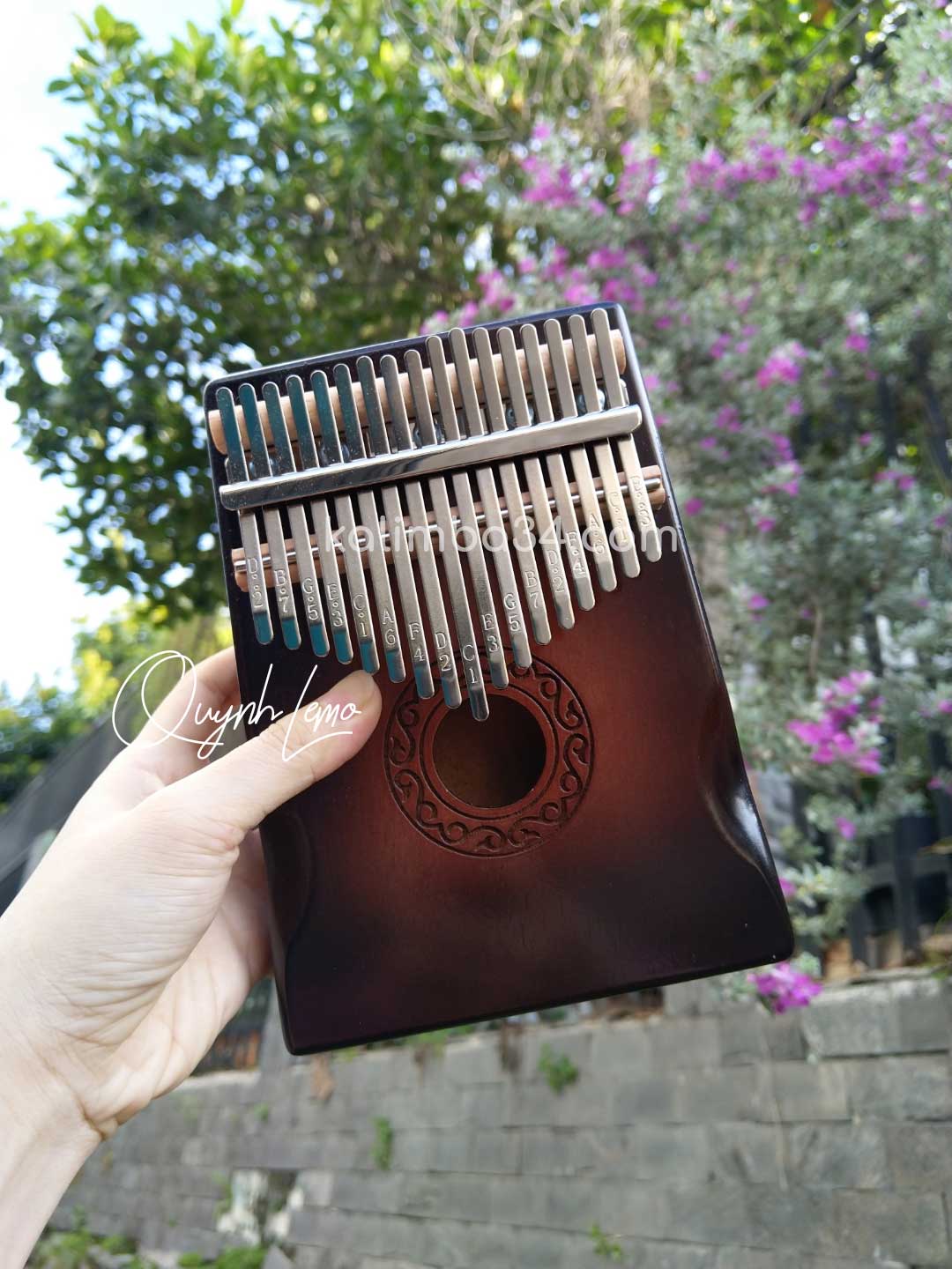 Đàn Kalimba 17 phím Hoa Văn Hình Tròn gỗ manhogany cao cấp 05