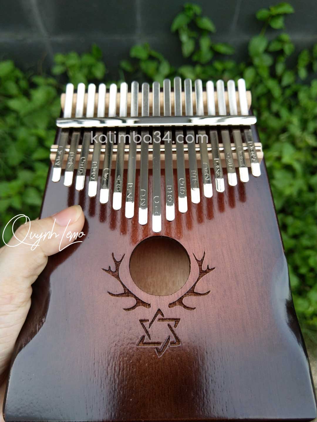 Đàn Kalimba 17 phím Hoa Văn Hình Ngôi Sao gỗ manhogany cao cấp 02