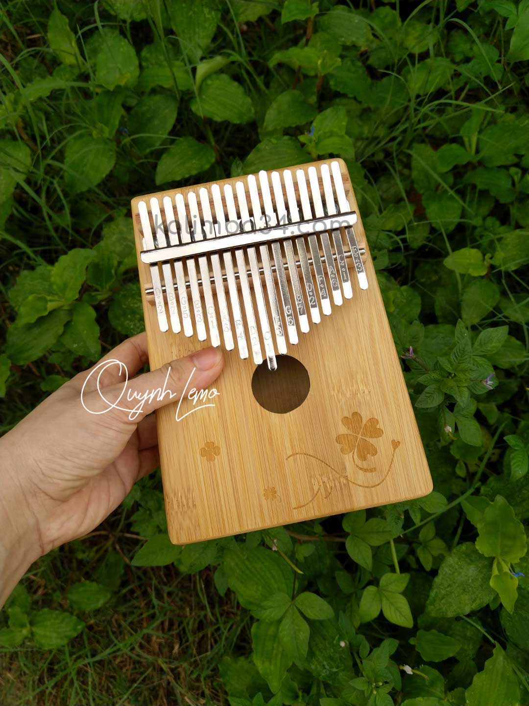 Đàn Kalimba 17 Phím Hình Cỏ Bốn Lá 04