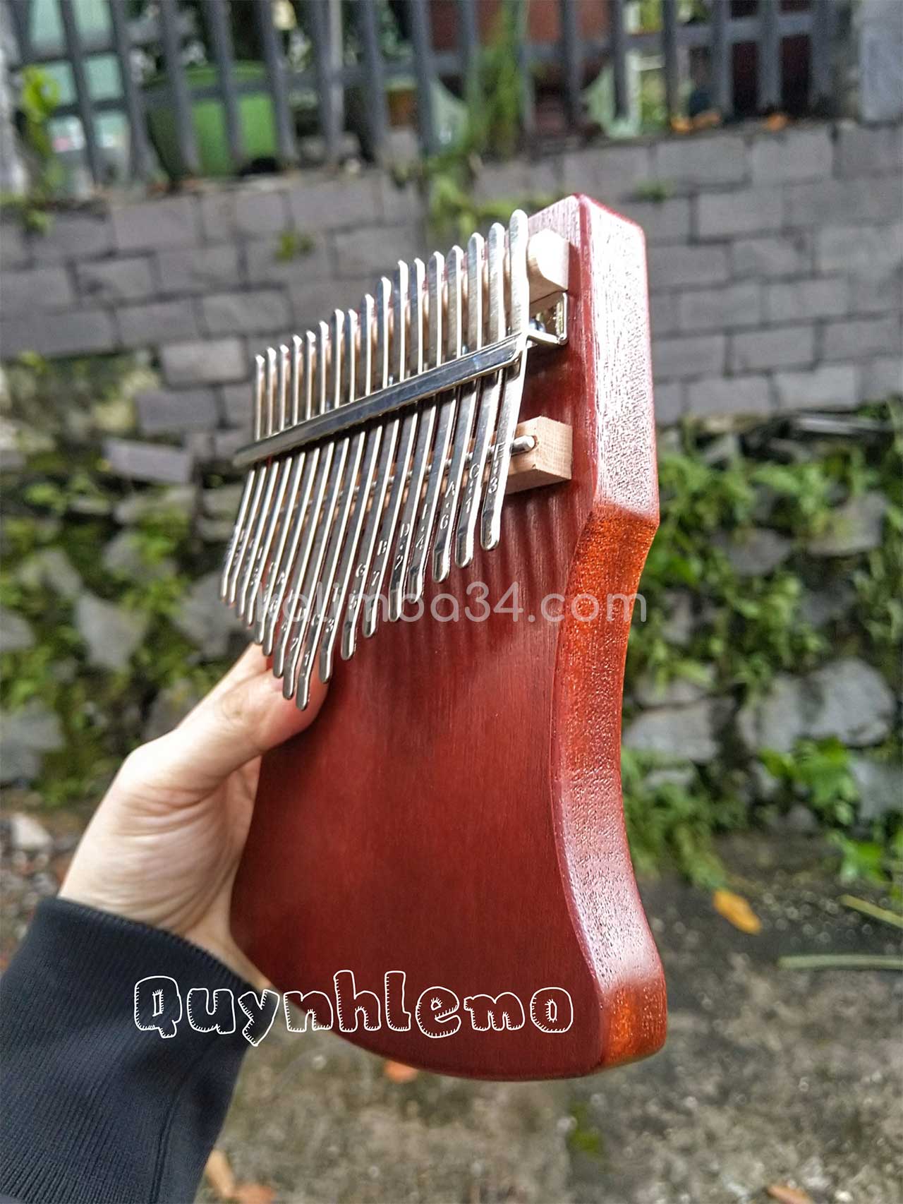 Đàn Kalimba 17 phím gỗ Manhogany dáng khuyết 02